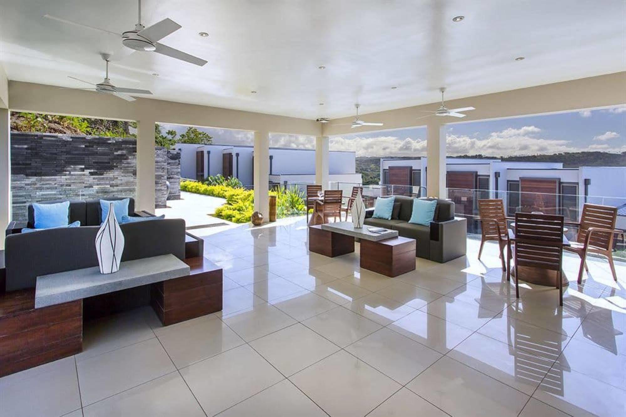 פורט וילה The Terraces Boutique Apartments מראה חיצוני תמונה