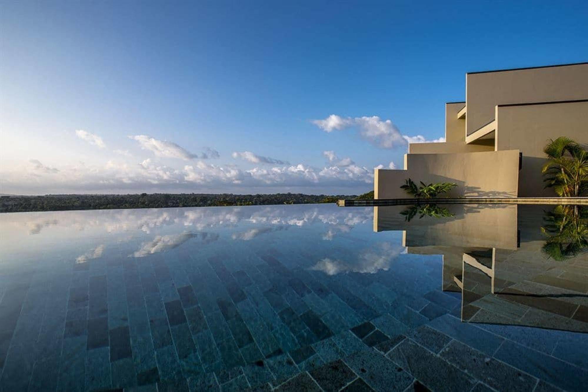 פורט וילה The Terraces Boutique Apartments מראה חיצוני תמונה